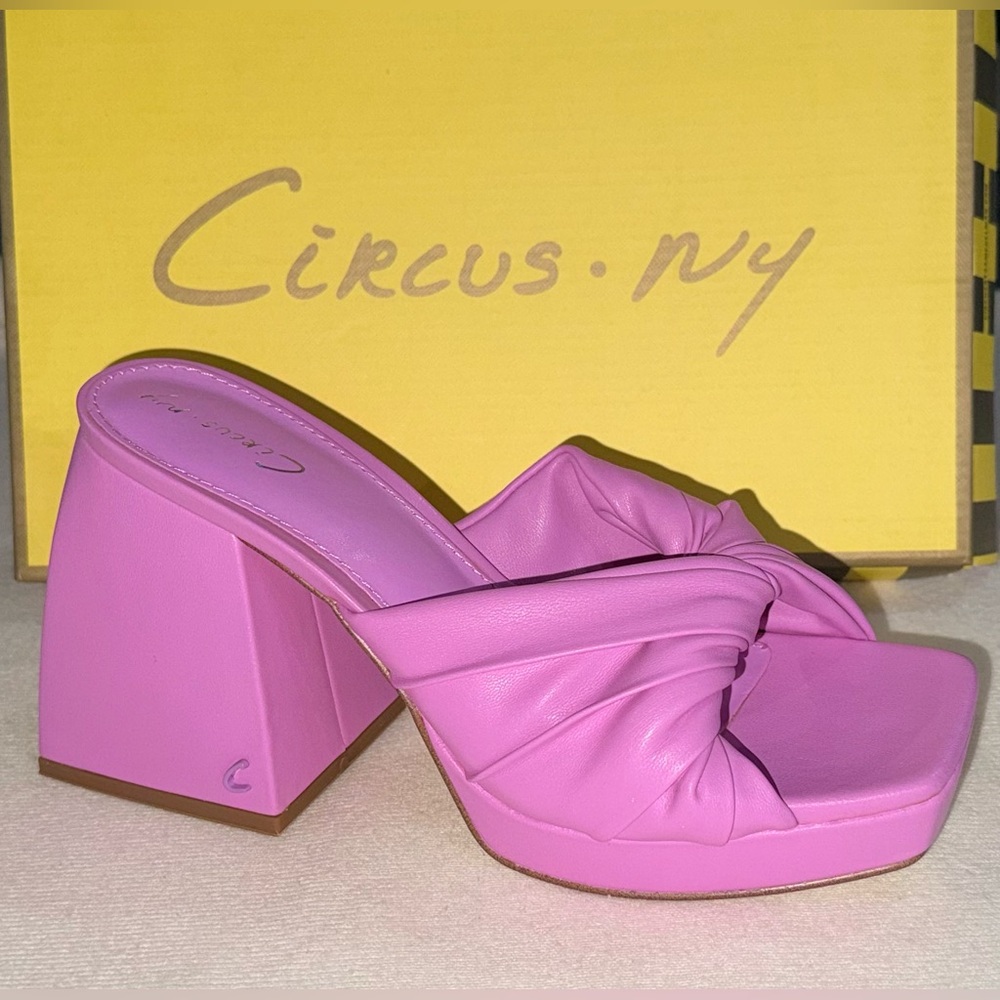Circus NY by Sam Edelman Marianna Sandal, Fiji Flower, Women Size 7